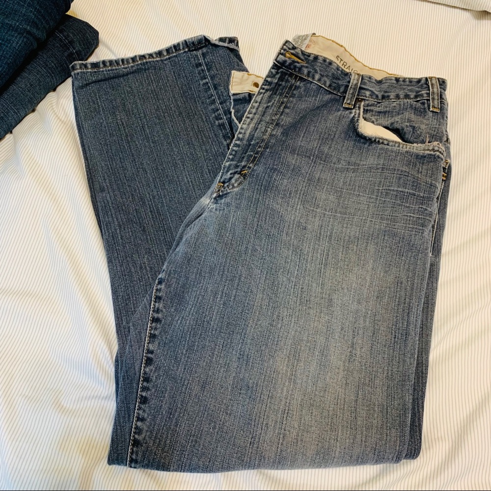 Eddie Bauer Straight Fit Jeans